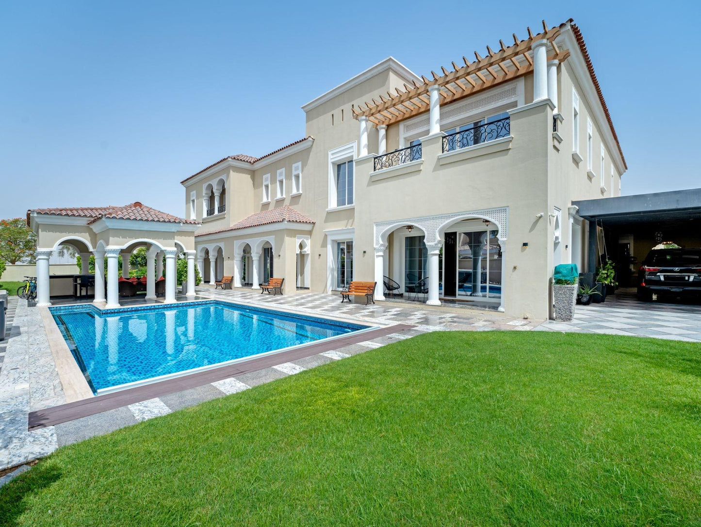 Villa Landscaping in Nad Al Sheba - Royal Parks Landscaping